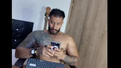 Kaleth Price online show from March 3, 2:04 am