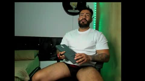 Kaleth Price online show from November 13, 8:52 pm