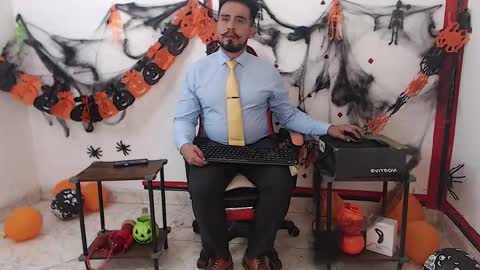 Kaleth online show from October 29, 8:27 am