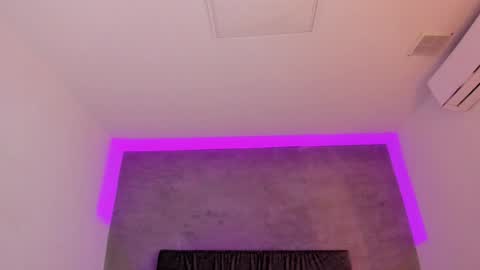 Carolina   online show from February 1, 5:37 pm