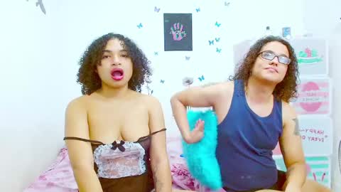 Dante and Carolina independient model online show from January 20, 11:32 pm