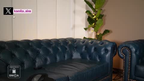 Kamila Sins online show from December 17, 9:05 pm