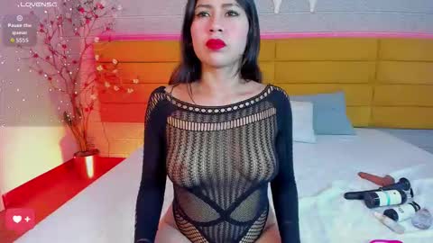   online show from October 19, 9:48 pm