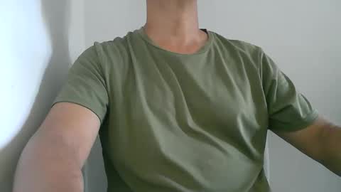 Kamilo online show from December 19, 7:43 pm