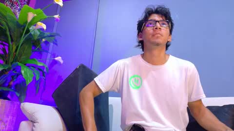 kane_del_toro online show from November 4, 1:32 pm