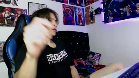 andres online show from December 9, 8:33 pm