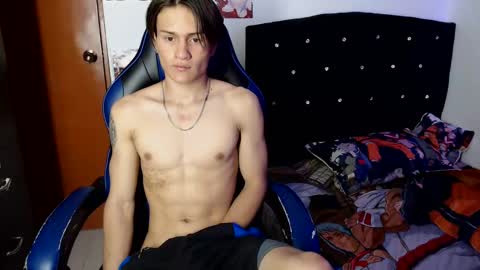 andres online show from March 5, 10:54 pm