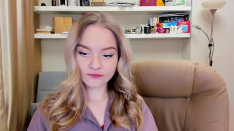 Snapshot of kara_smith_ chatting on February 4, 10:45 pm Kara. Off from 15th till 24th of December online show from February 4, 10:45 pm