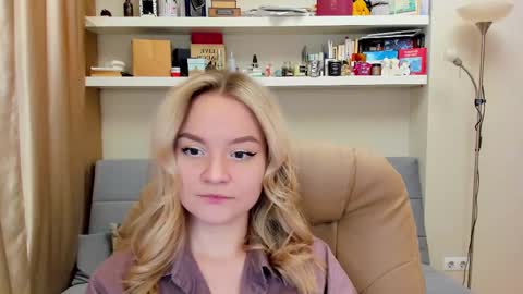 Snapshot of kara_smith_ chatting on March 5, 12:16 am Kara. Off from 15th till 24th of December online show from March 5, 12:16 am