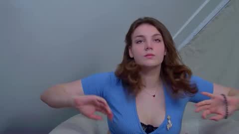 Karen online show from September 12, 6:30 pm