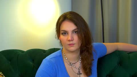 Karen online show from October 22, 7:02 pm