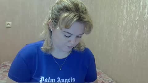 karennelsonx online show from January 15, 7:12 pm