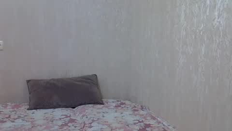 karennelsonx online show from January 21, 12:39 pm