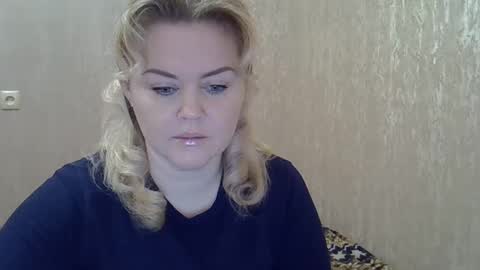 karennelsonx online show from February 11, 12:27 pm