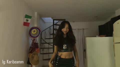 Snapshot of karibeam chatting on October 26, 7:31 pm K online show from October 26, 7:31 pm