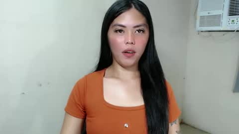 I AM BELLE online show from March 4, 10:46 am