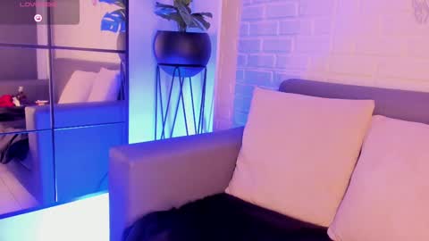 Kari online show from February 10, 9:04 am