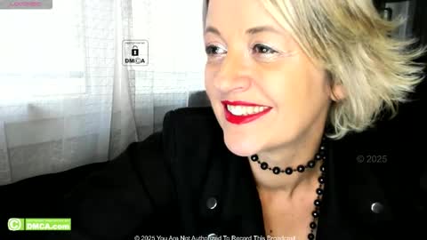 Snapshot of karinabrando chatting on September 29, 9:03 am karinabrando online show from September 29, 9:03 am