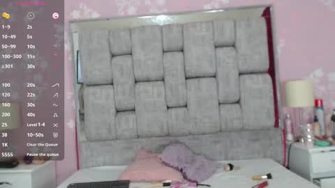 KarinaSimonz online show from December 14, 8:18 pm