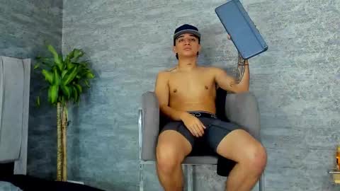 Karl online show from December 15, 7:56 am