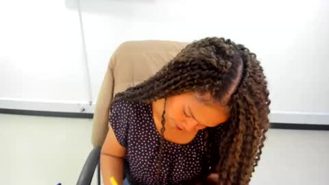 Snapshot of karla_cg chatting on March 4, 7:43 pm karla_cg online show from March 4, 7:43 pm