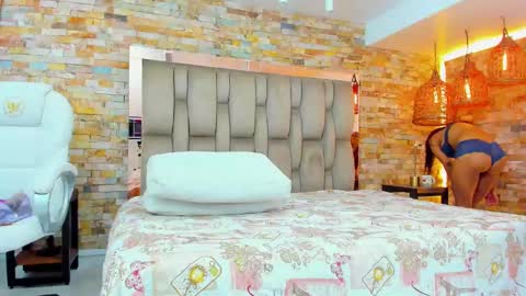  Karla  online show from February 18, 7:52 pm