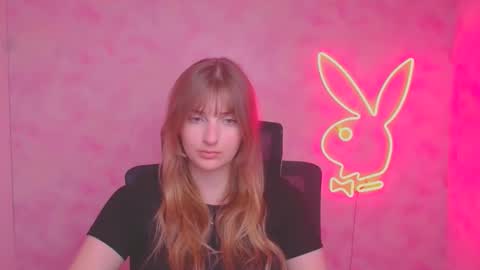 Snapshot of karla_flower chatting on September 9, 5:18 am Karla online show from September 9, 5:18 am