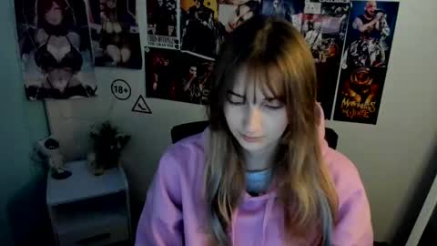 Snapshot of karla_flower chatting on October 20, 6:14 am Karla online show from October 20, 6:14 am