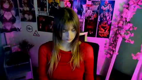 Snapshot of karla_flower chatting on November 24, 1:33 pm Karla online show from November 24, 1:33 pm