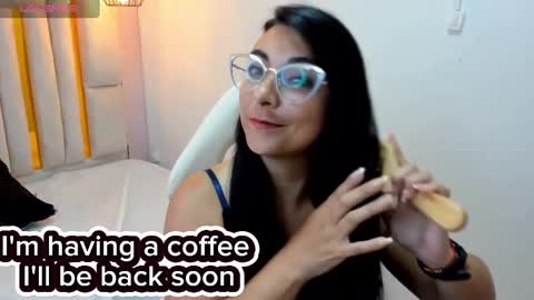 Snapshot of karla_hernandez chatting on February 3, 10:47 am Karla online show from February 3, 10:47 am