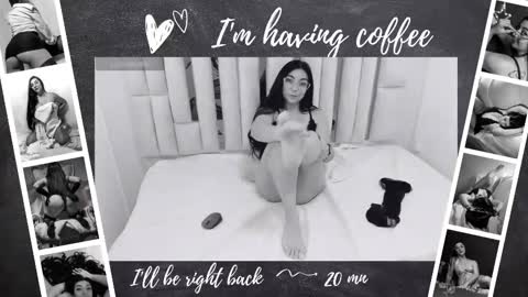 Snapshot of karla_hernandez chatting on October 15, 10:48 am Karla online show from October 15, 10:48 am