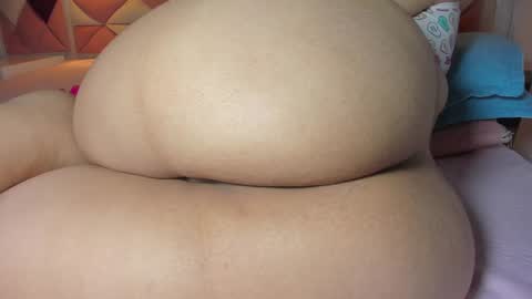 karolina  online show from January 8, 9:10 am