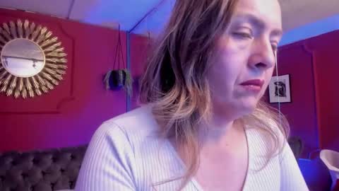 Snapshot of karlaa_evanss chatting on November 20, 3:18 am carla online show from November 20, 3:18 am