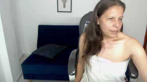 KARLYE online show from December 3, 7:43 am