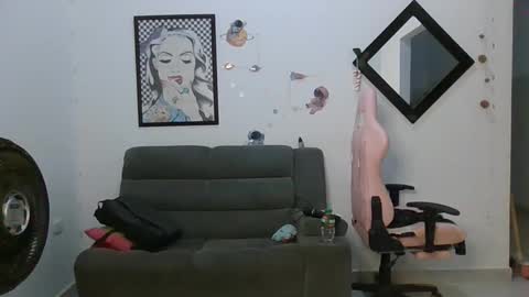    online show from December 29, 8:44 am