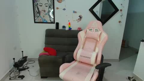    online show from March 10, 9:21 am