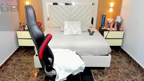 Karol and Luna online show from September 17, 2:24 am