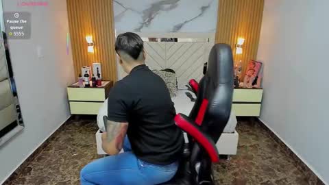 Karol and Luna online show from October 29, 7:37 pm