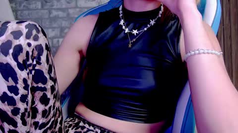 karoline121 online show from March 5, 4:46 pm