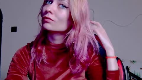 karoline121 online show from November 28, 6:38 am