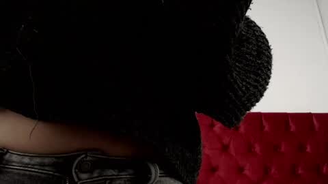 Isa online show from February 19, 2:44 am