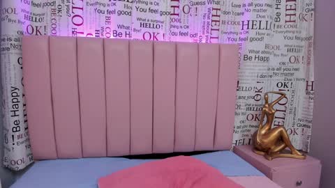 Snapshot of karoly_ocampo chatting on January 20, 11:10 pm karoly online show from January 20, 11:10 pm