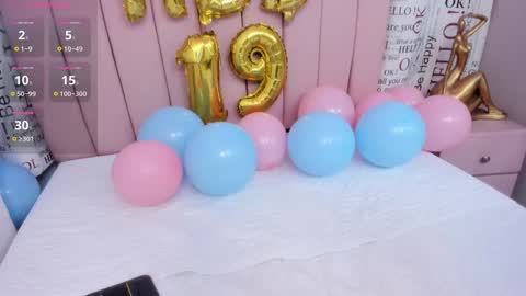 Snapshot of karoly_ocampo chatting on February 4, 3:00 am karoly online show from February 4, 3:00 am