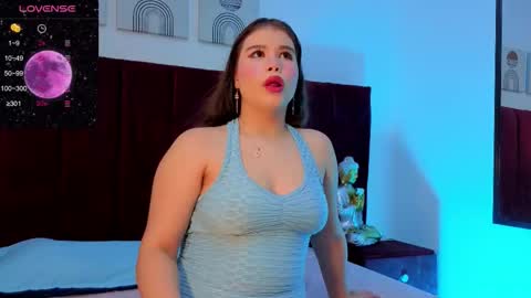 Snapshot of karoly_ocampo chatting on November 9, 4:11 am karoly online show from November 9, 4:11 am