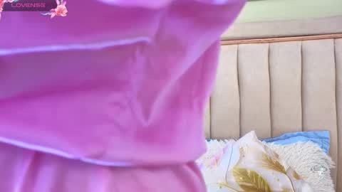 Snapshot of karoly_ocampo chatting on December 5, 4:54 am karoly online show from December 5, 4:54 am