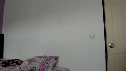 kassandra james online show from February 24, 6:47 pm