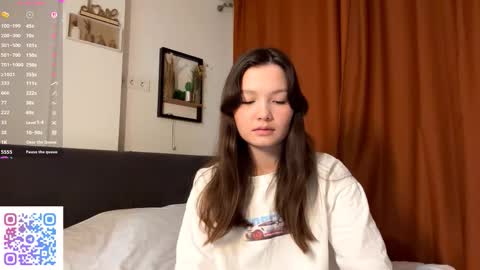 Kira online show from October 3, 4:26 pm