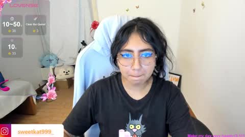 Kat       online show from February 15, 7:17 pm