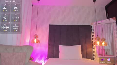 Kat online show from December 15, 12:06 pm