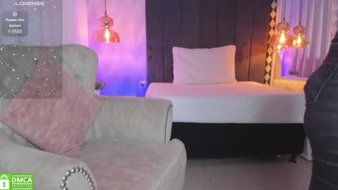 Kat online show from December 30, 11:59 am